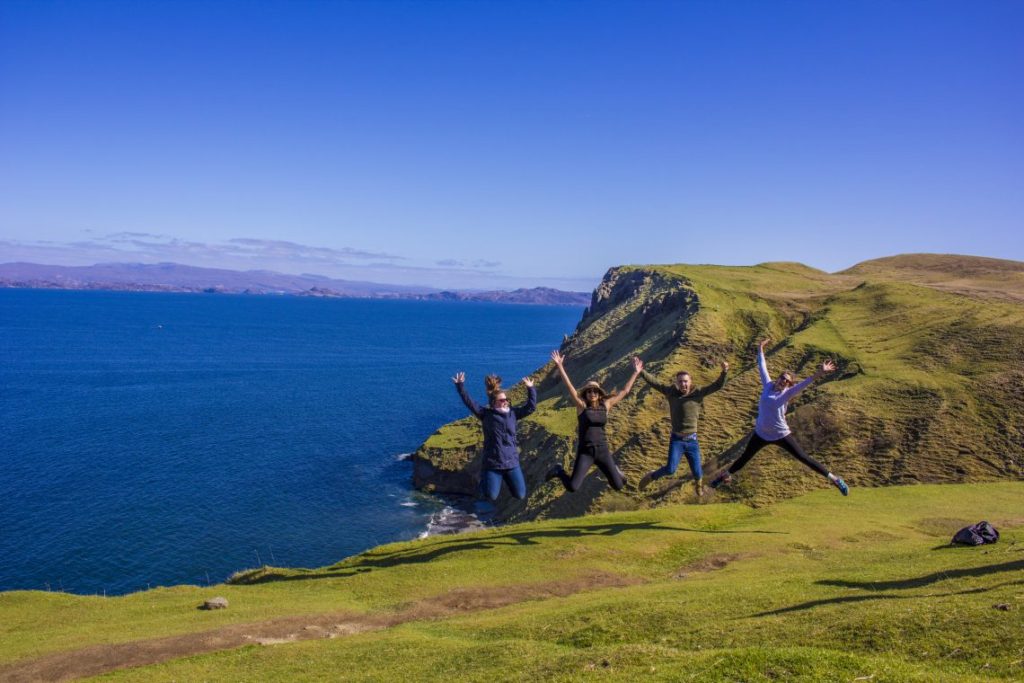 Haggis Adventures Highland Flig Day 3 - Group Cliff Jumping