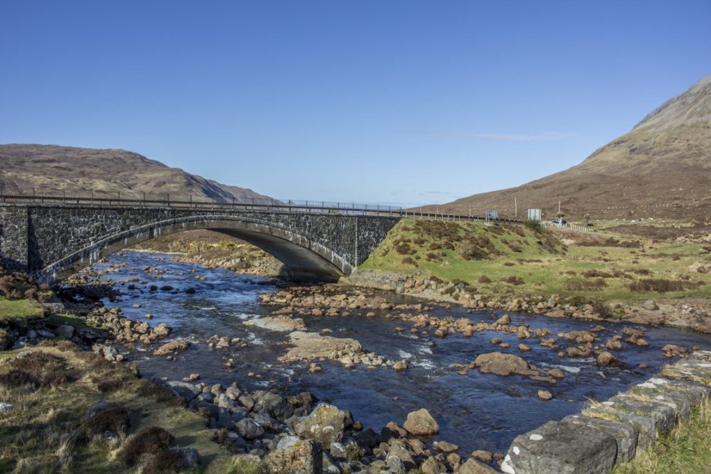 Haggis Adventures Highland Fling Tour Scotland - slaghaken river