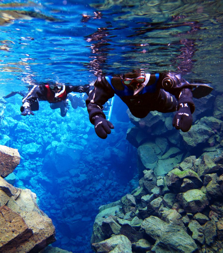 Þingvellir 1 National Parkdive.is snorkeling silfa diving snorkelling sunrise golden cirlce solo female travel icelend winter roadtrip