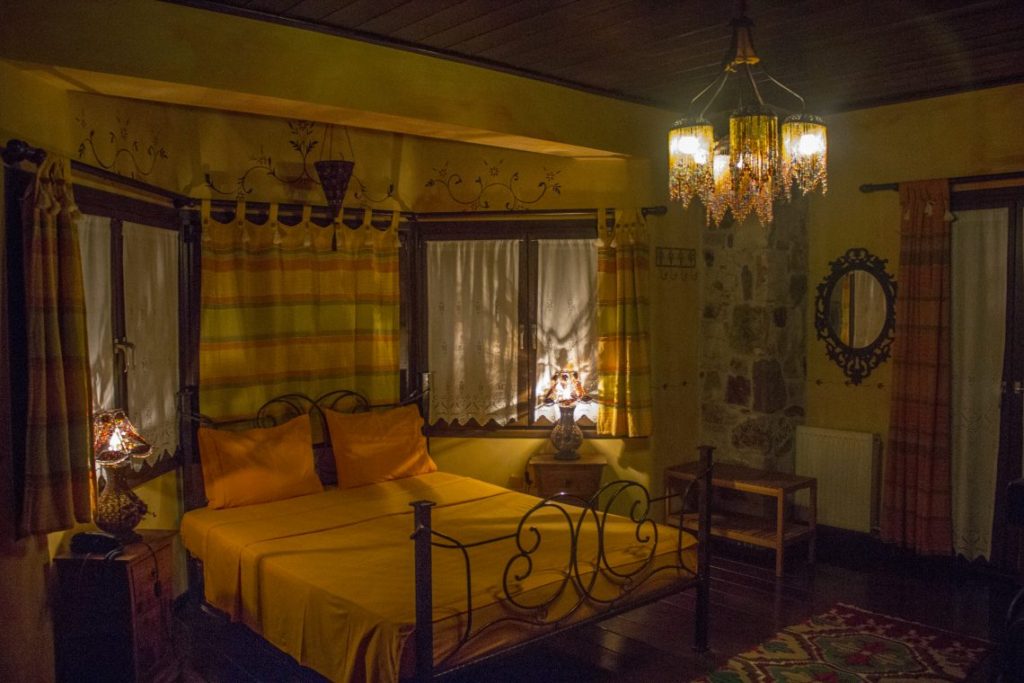 Monastiri Guesthouse bedroom